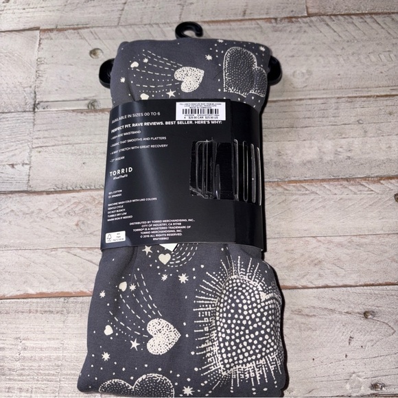 Torrid  Full Length Signature Waist Premium Love Heart  Periscope Leggings 4X - Picture 7 of 16